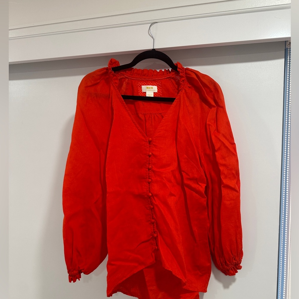 CUTE BLOUSE! Barley worn!